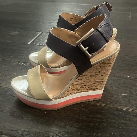 Saks Fith Avenue Sandals - Picture 2 of 4